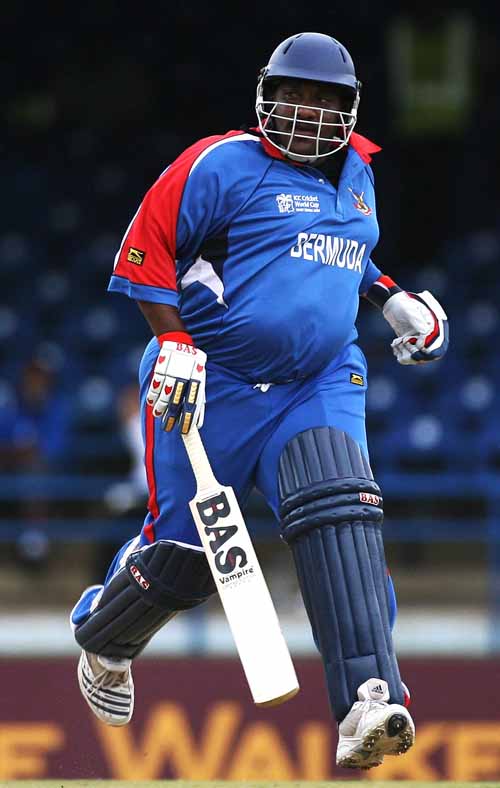 dwayne-leverock-cricket.jpg