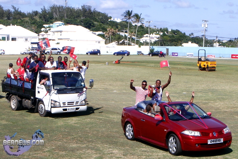 Somerset Cup Match Cricket Team Motorcade, Bermuda, August 4 2012 (29)