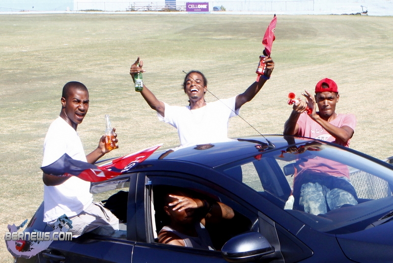 Somerset Cup Match Cricket Team Motorcade, Bermuda, August 4 2012 (34)
