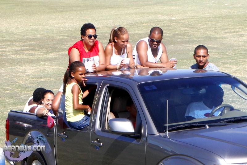 Somerset Cup Match Cricket Team Motorcade, Bermuda, August 4 2012 (38)
